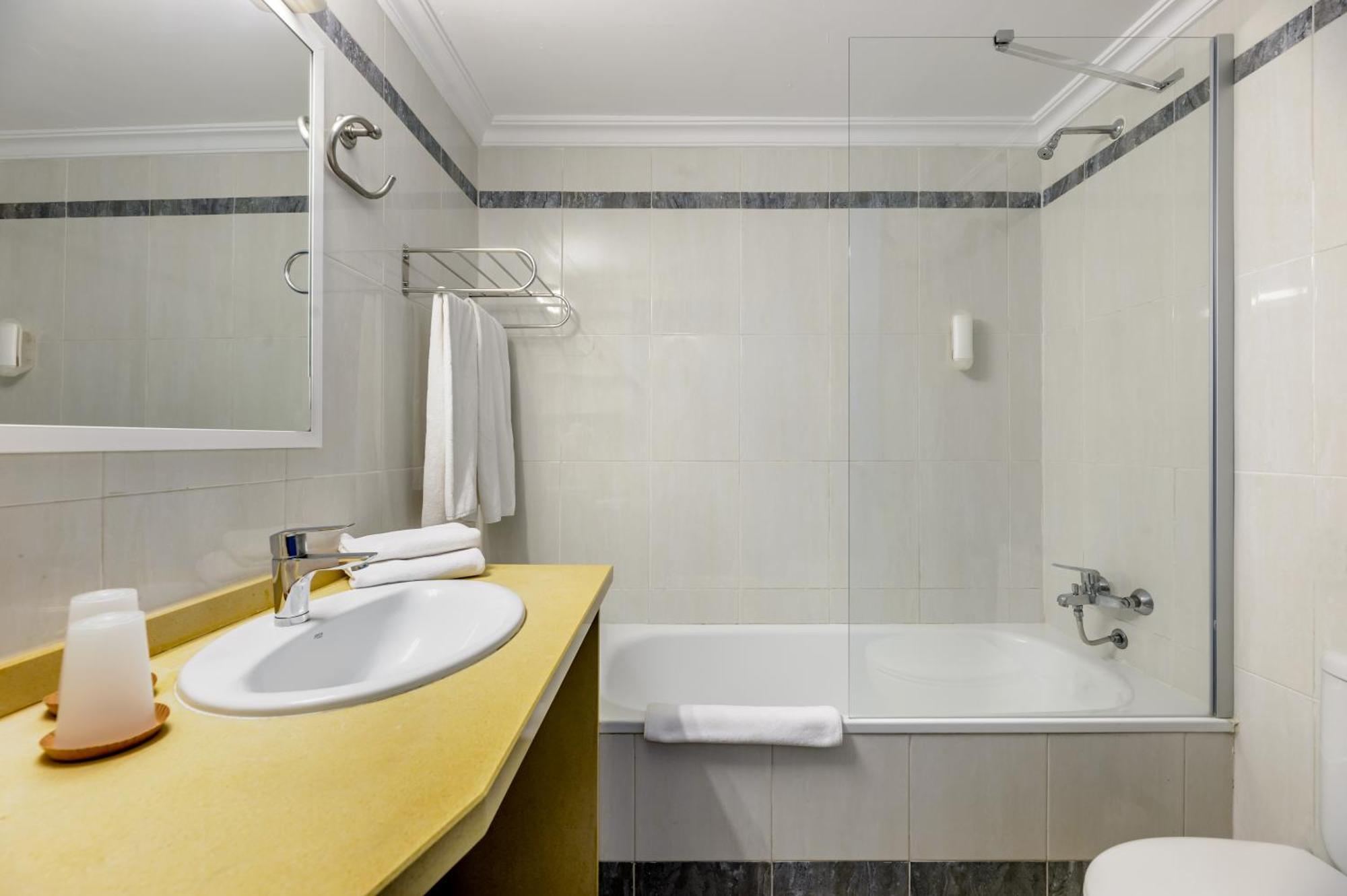 Vibra Tivoli Hotel apartamentowy